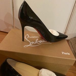 Christian Louboutin Décolleté 554 85MM size 38.5 patent leather